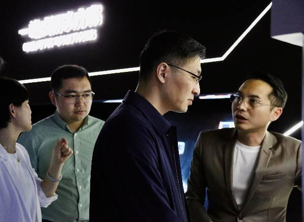 南京棲霞區楊棟率(lǜ)隊調研2.png 南京棲霞區楊棟率隊調(diào)研2.png